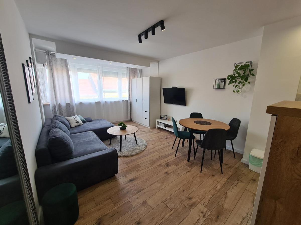 Apartman Id Donji Miholjac Bagian luar foto